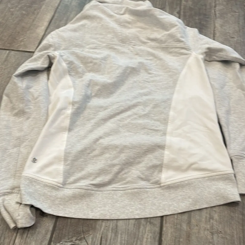 Lululemon Athletica Gray Cowl Neck Sweater - Image 4