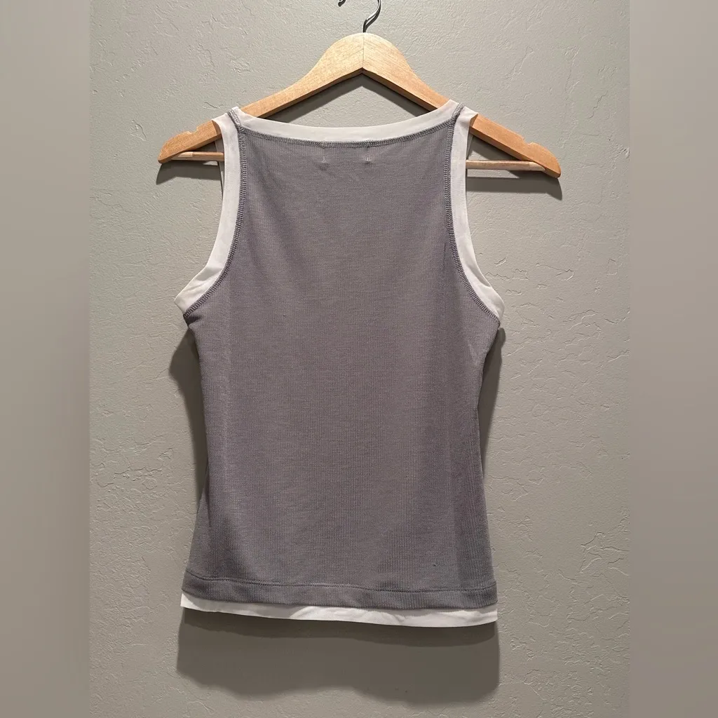 Dissh Gray White Striped Contrast Tank Top Sz Medium - Image 2