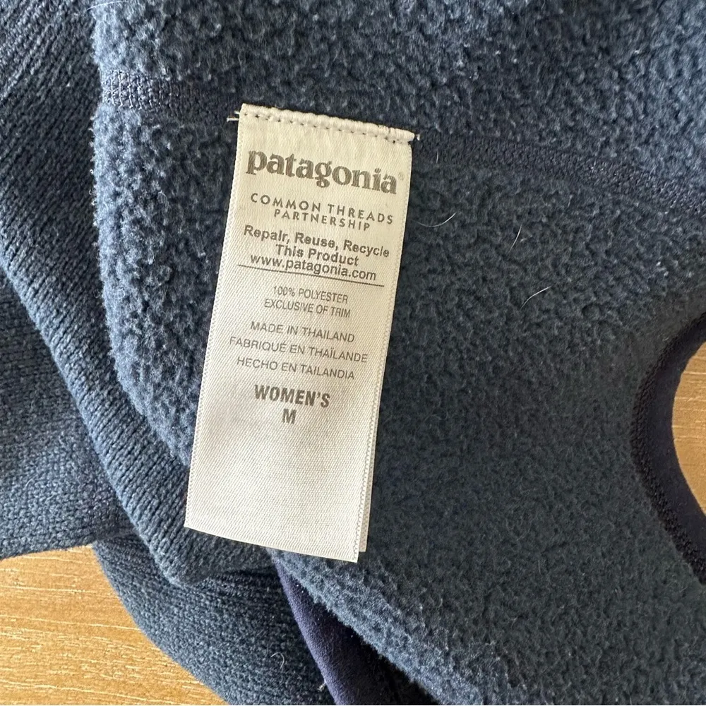 Patagonia Navy Quarter Zip Pull Over Sweater - Image 7