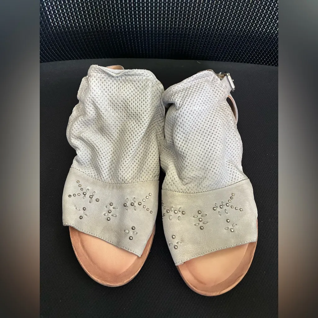 Miz Mooz women’s Fifi leather embellished ankle sandal sz 39w/8.5w linen - Image 2