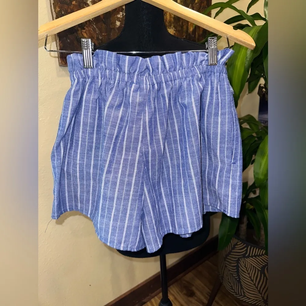 EUC Shorts By Love Tree Size: L cotton blend - Image 2