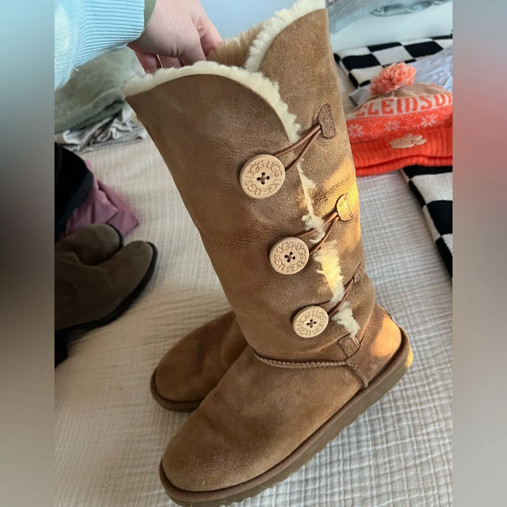 UGG Classic Sheepskin Boots in Tan - Image 2
