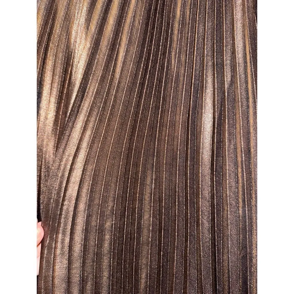 Leith pleated midi skirt with golden reflections - size‎ small - Image 3