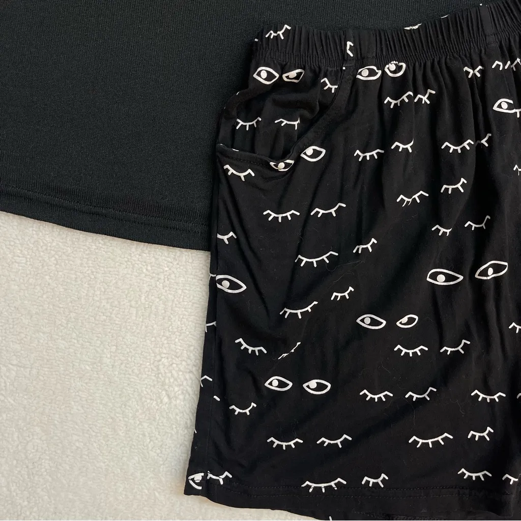 Rae Dunn Black and Pink Pajama Set - Image 3