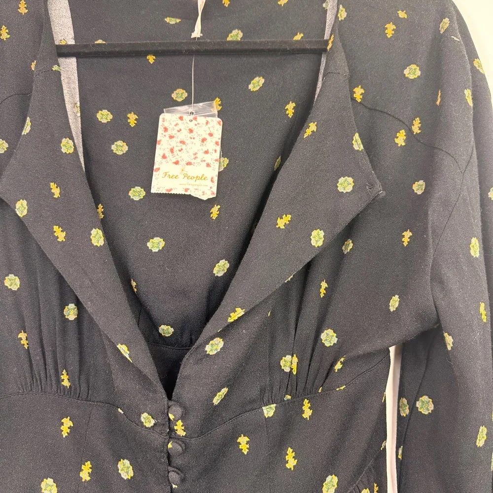 Free People Women's Love Grows Black Romper New with tags Size Small - Image 7