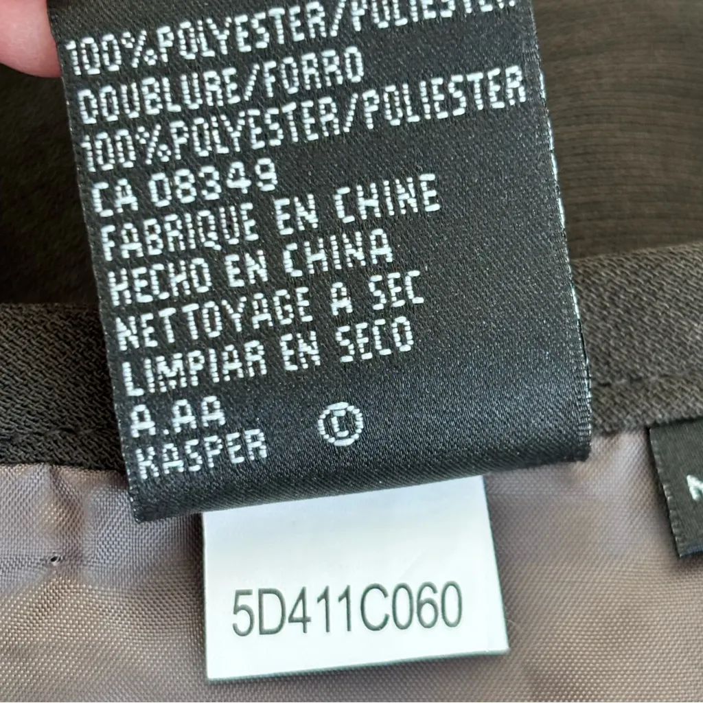 Kasper Elegant Black A-Line  Stretch Crepe back Zip Flare Skirt size 8 - Image 10