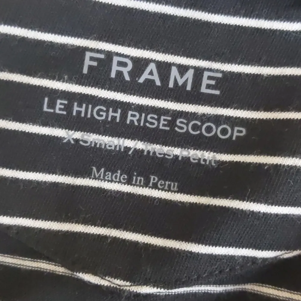Frame DENIM Frame le high rise scoop tee size XS - Image 6