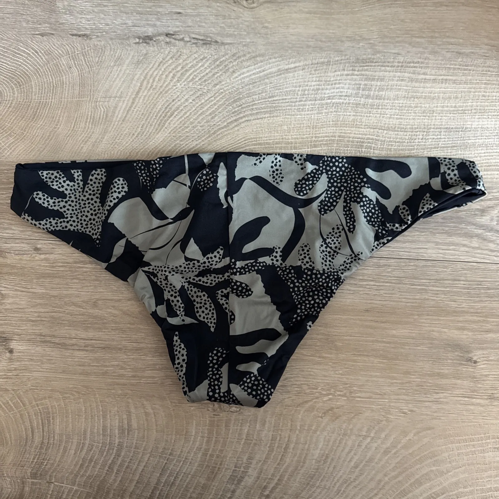 PRANA Gemma Reversible Bottom Seaside Bikini Swimwear Poolside Womens Size Large - Image 4