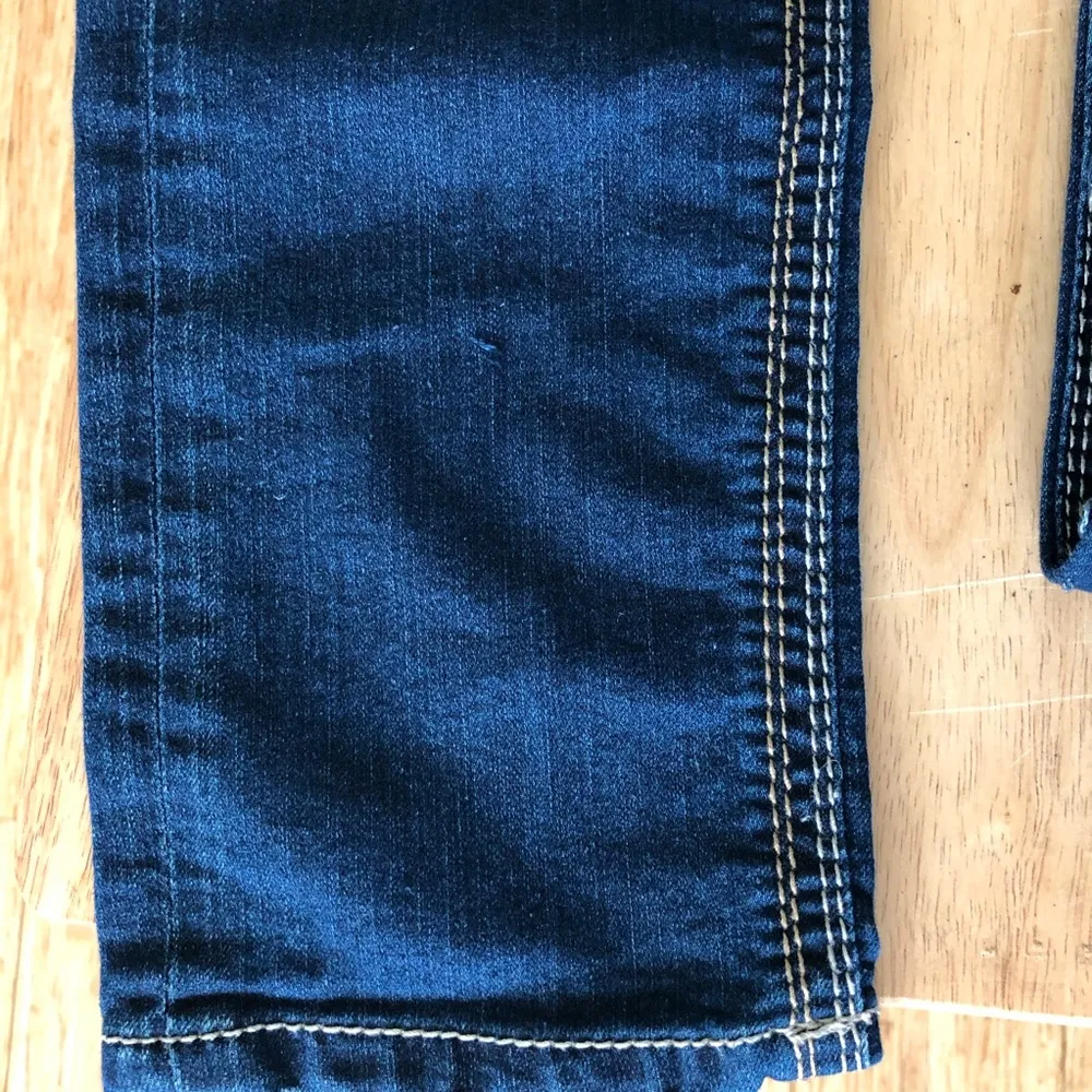 SEVEN 7 Low Rise Medium Wash Distressed Blue Denim Skinny Jeans Women's Size 28 - Image 2