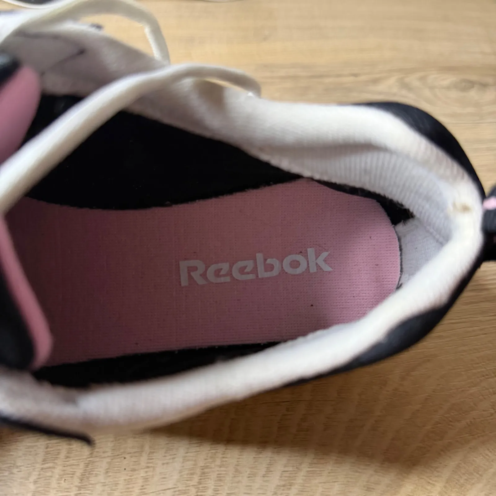 Reebok Memory Tech LT Black Pink White Running Shoes Walking Sneakers Womens 8.5 - Image 8