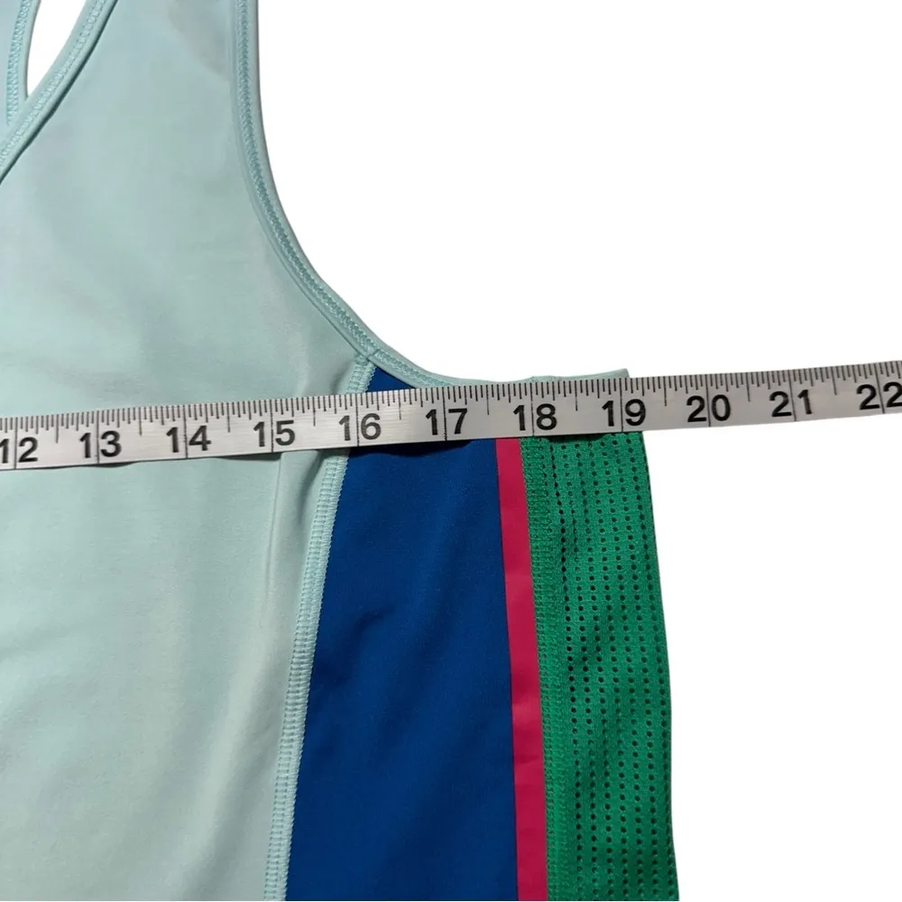 light blue Sleeveless Athletic Athleisure Activwear Tank Top size large - Image 4
