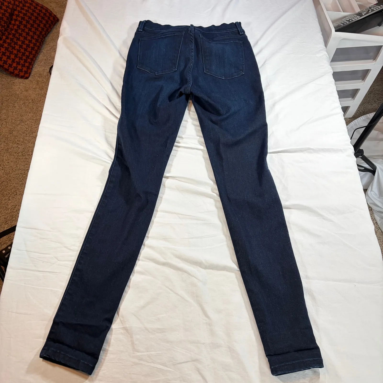 Mott & Bow womens dark rinse high rise skinny jeans. Size 27. Blue - Image 2