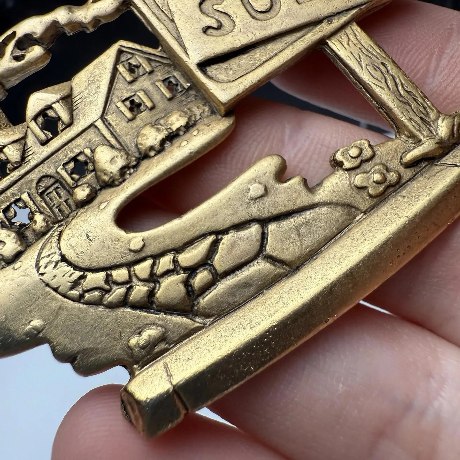 House With SOLD For Sale Sign Gold Tone Brooch Pin AJC Signed - Image 10