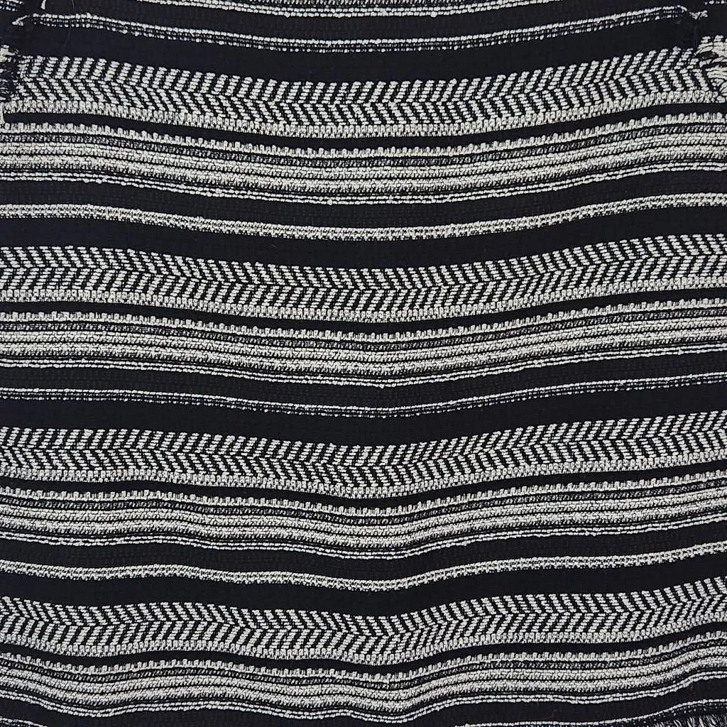 LOFT Black and White Tweed Pencil Skirt Size 00 Tweed Mini Skirt - Image 2