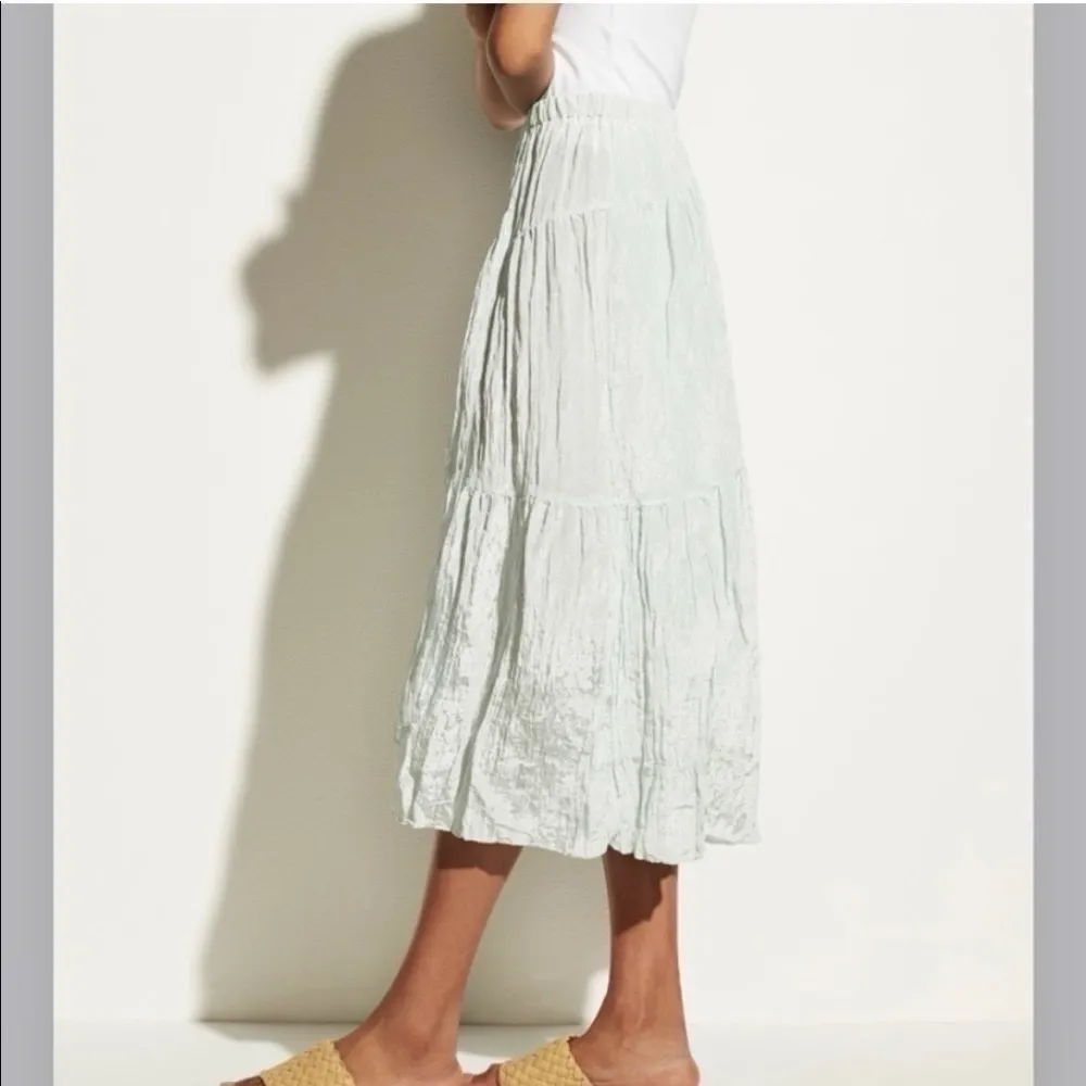 NEW Vince Tiered Asymmetric Skirt Crinkle Mint - Image 6
