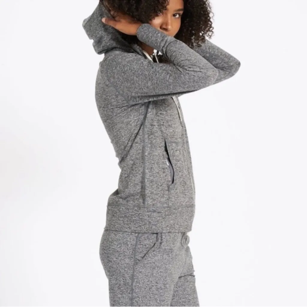 Vuori Halo Performance Hoodie Heather Gray Full Zip - Image 2