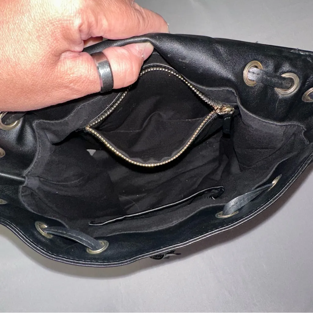 Victoria’s Secret Backpack Drawstring Bagpack Adjustable Secret Pocket Signature - Image 8