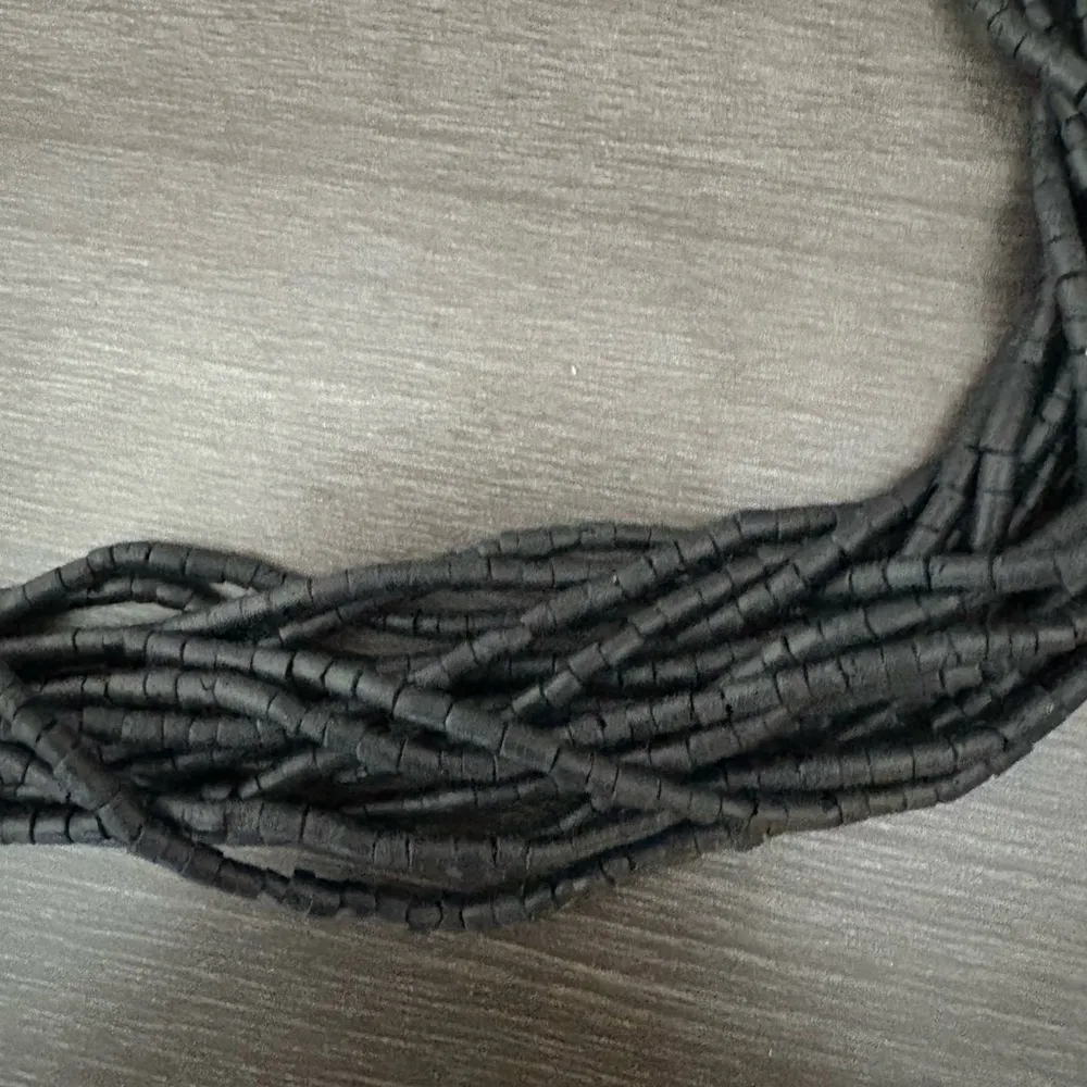 Vintage Multi Stand Matte Black Bead Necklace - Image 4