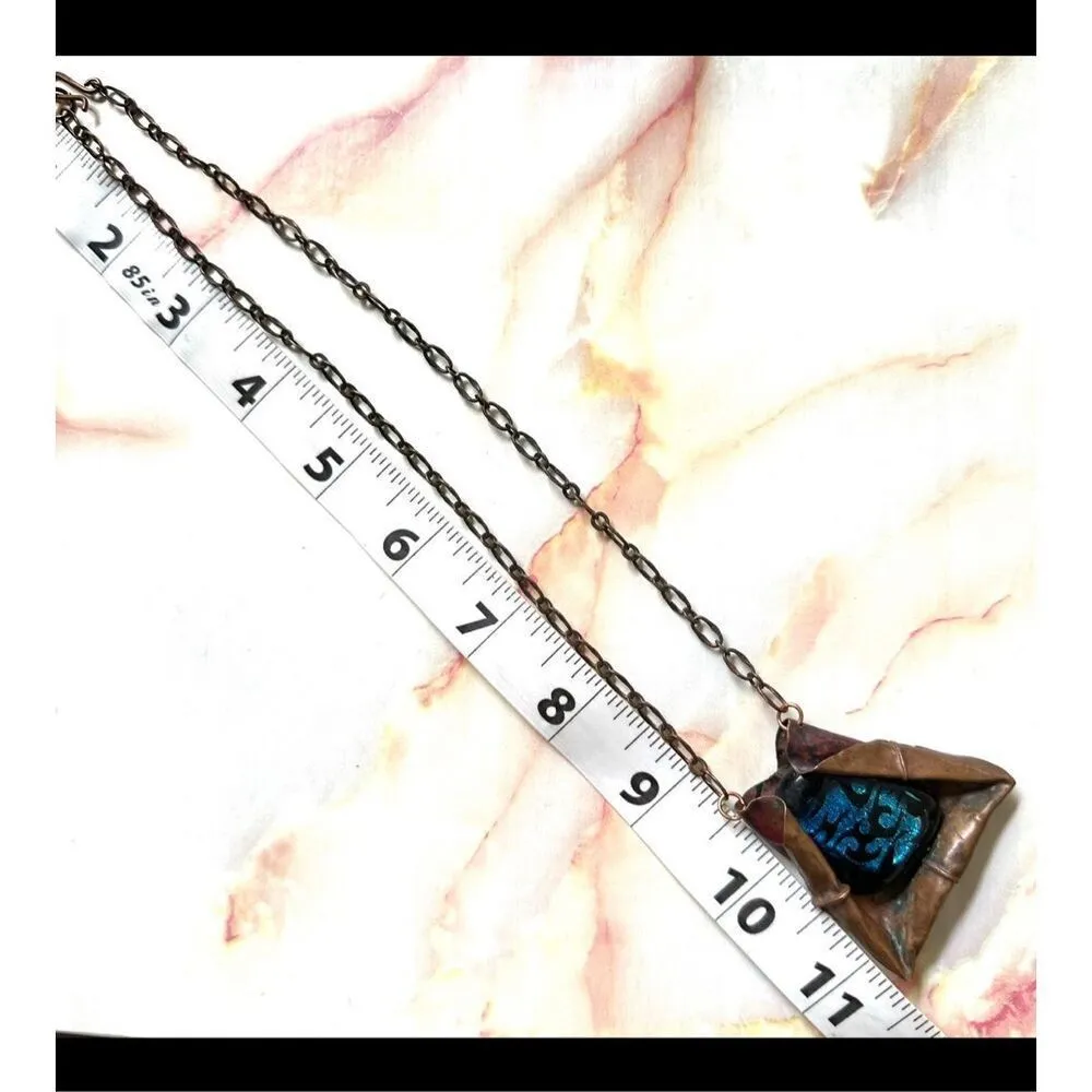 Copper tone blue glass pendant necklace - Image 7