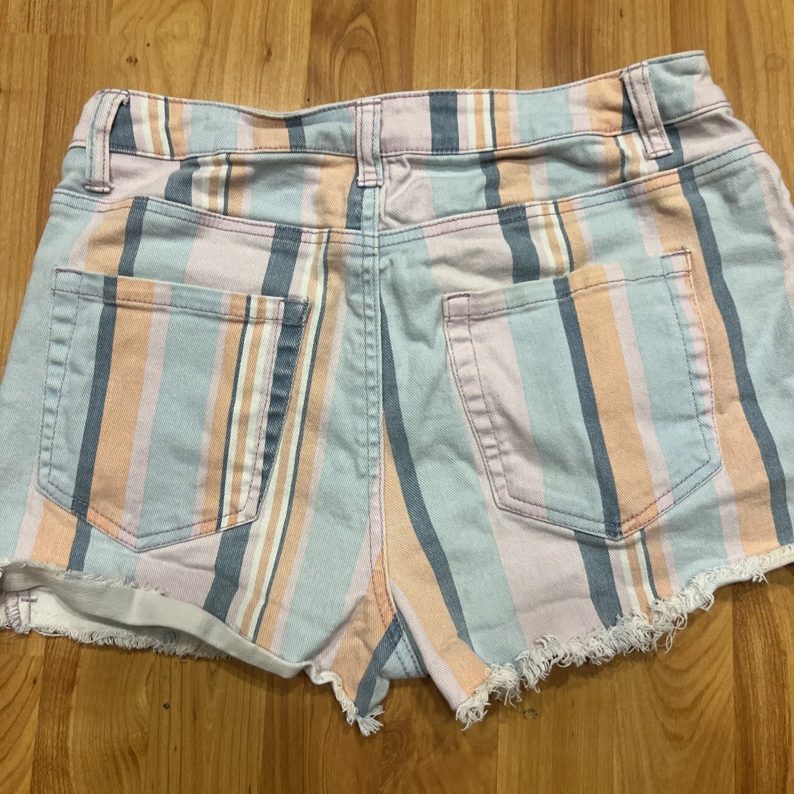 Wild Fable Denim Striped Raw Hem Shorts Multi Colored Women’s 10 - Image 4