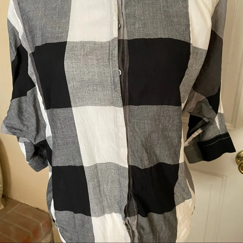 Loft Women’s Black Plaid Button Down Shirt - Image 6