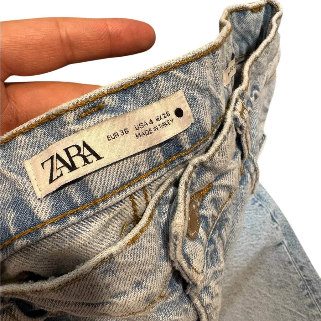 ZARA The 90’s Full Length High Rise Straight Jeans Light Wash | Size 4 (26) - Image 3