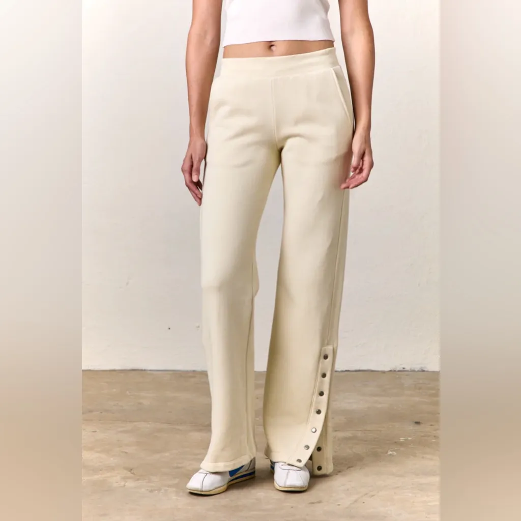 NSF WOMENS RAMONA COZY FLEECE WARMUP
SWEATPANT SMALL - Image 2