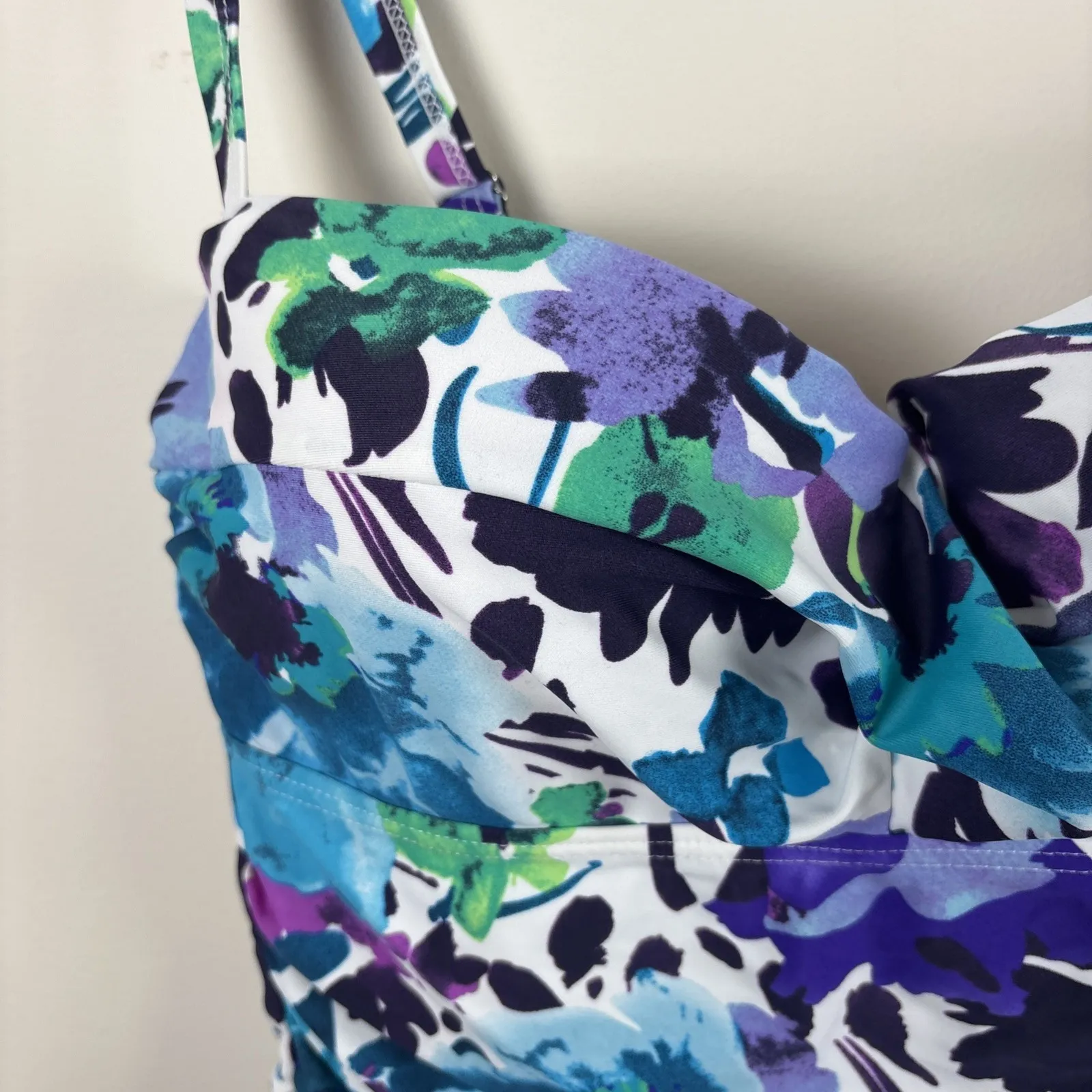 New Togs XTRA‎ of Australia Swim Womens Sz 12 Floral One Piece Bathing Suit - Image 3