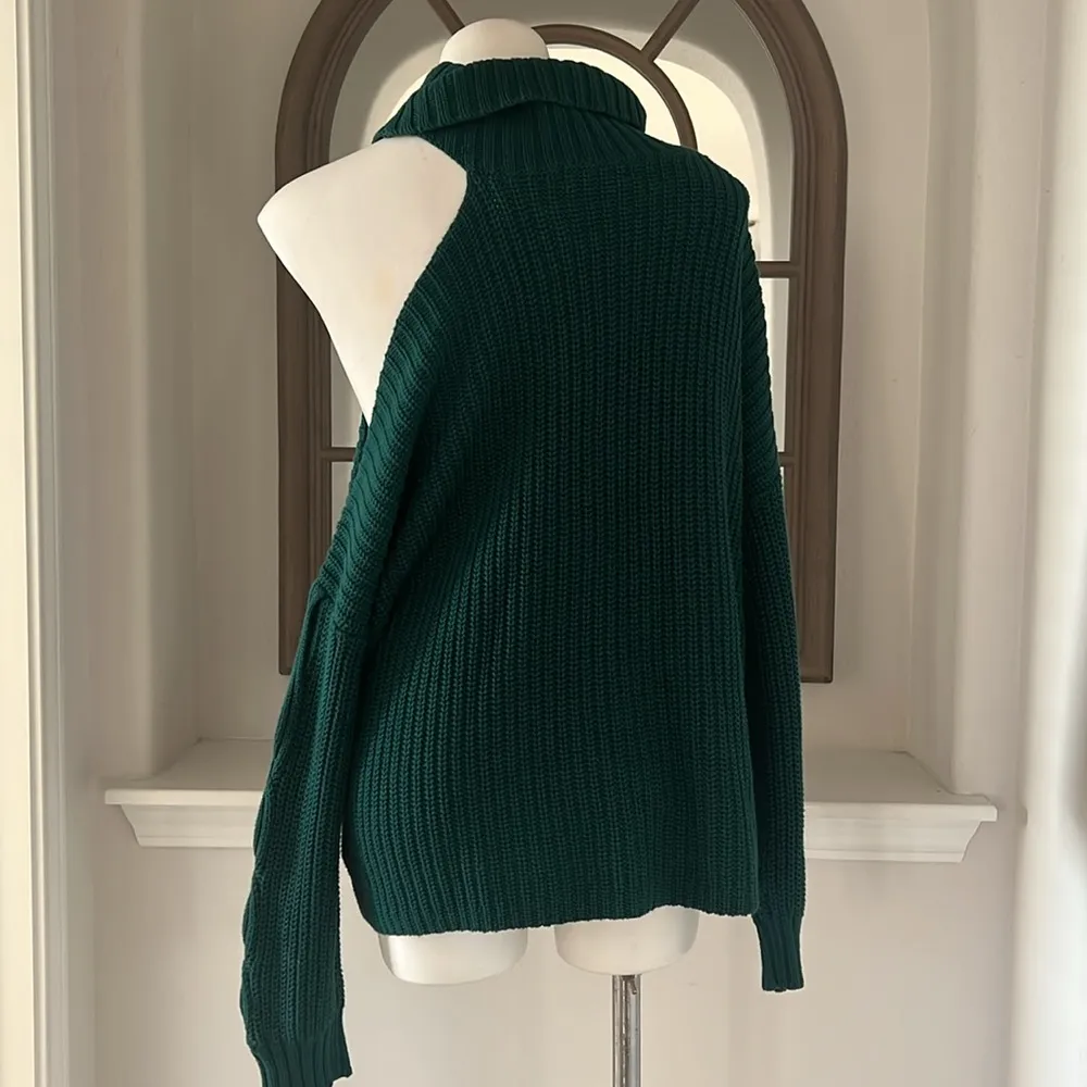 AQUA Cutout Turtleneck Sweater in Emerald Green Size XL New w/Tag - Image 7
