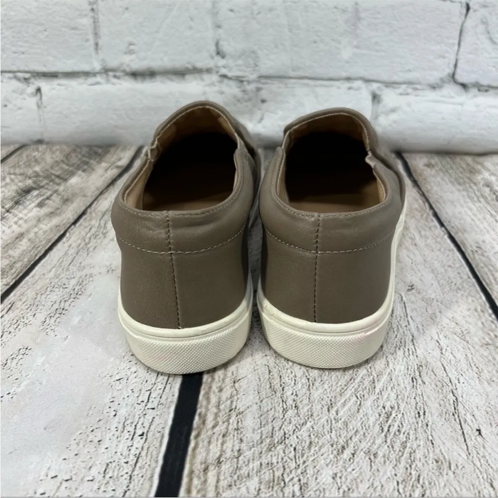 A New Day Women's Quilted Sneakers Size 6 Like New - Image 3