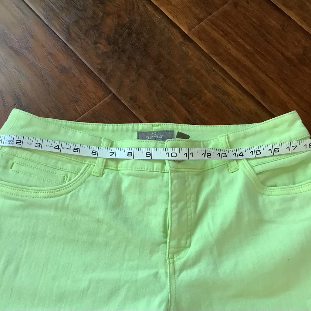 Chicos capri jeans- dressy 💚💚💚 - Image 6