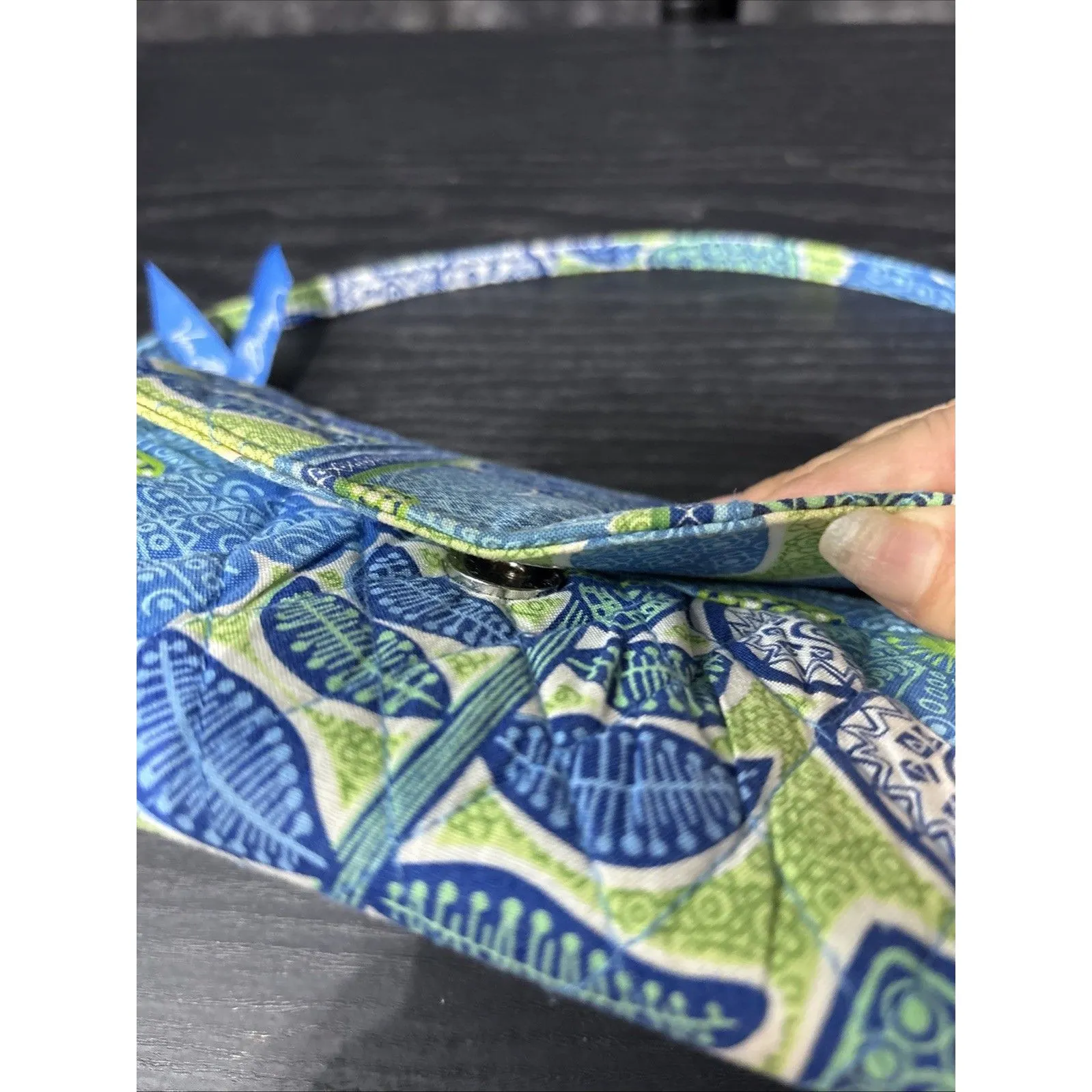 Vera Bradley Doodle Daisy Blue Green Crossbody strap wallet Purse. Lightly Used - Image 14