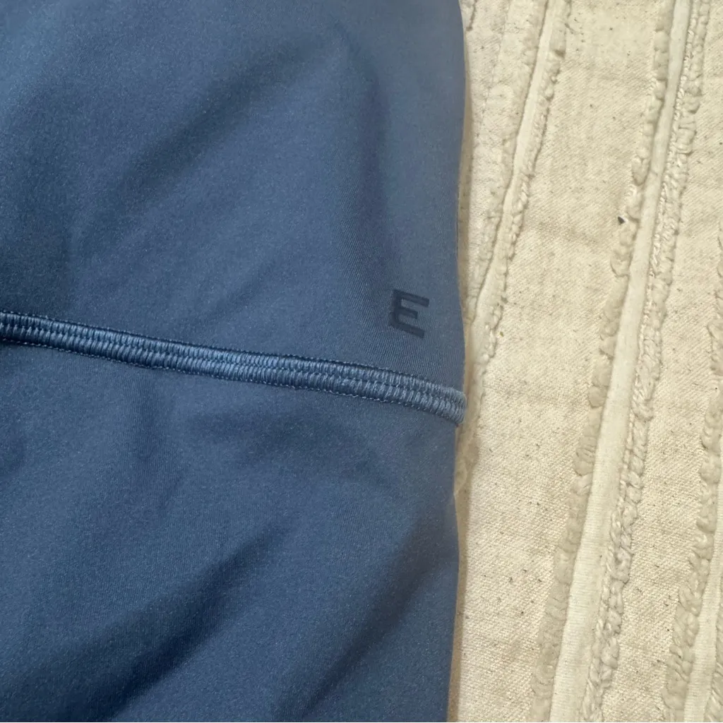 Everlane Deep Blue Perform Biker Shorts - Image 4