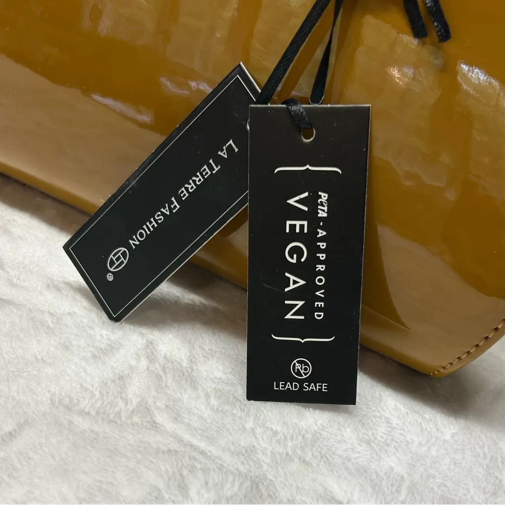 La Terre Fashion Vegan Leather Equestrian Brown Circular Bag Purse Diamond NWT - Image 5