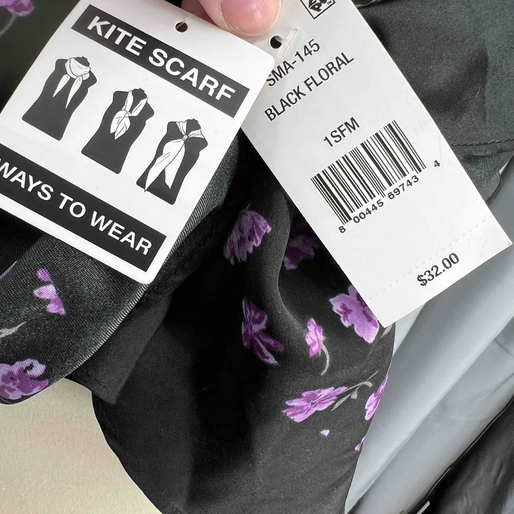 Steve Madden Scarf Black Purple Floral Kite Wrap Womens One Size New - Image 4
