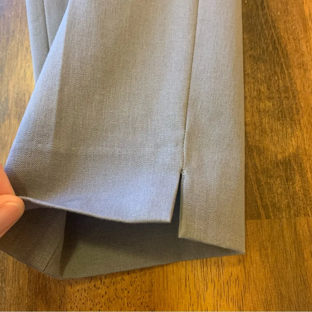 Crown & Ivy size 6 NWT Cary chino pants gray stretch tapered pants. - Image 8