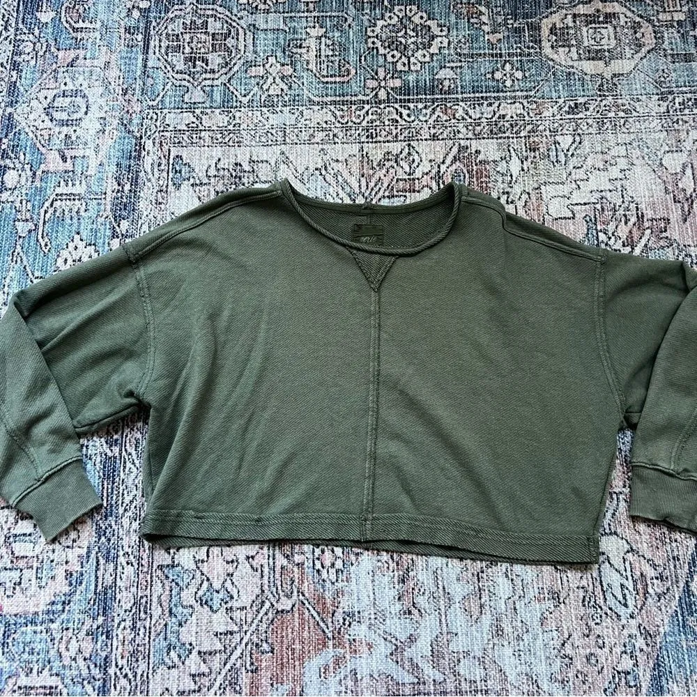 Aerie Beach Party Olive Green Cropped Crewneck Sweatshirt Size XL - Image 6