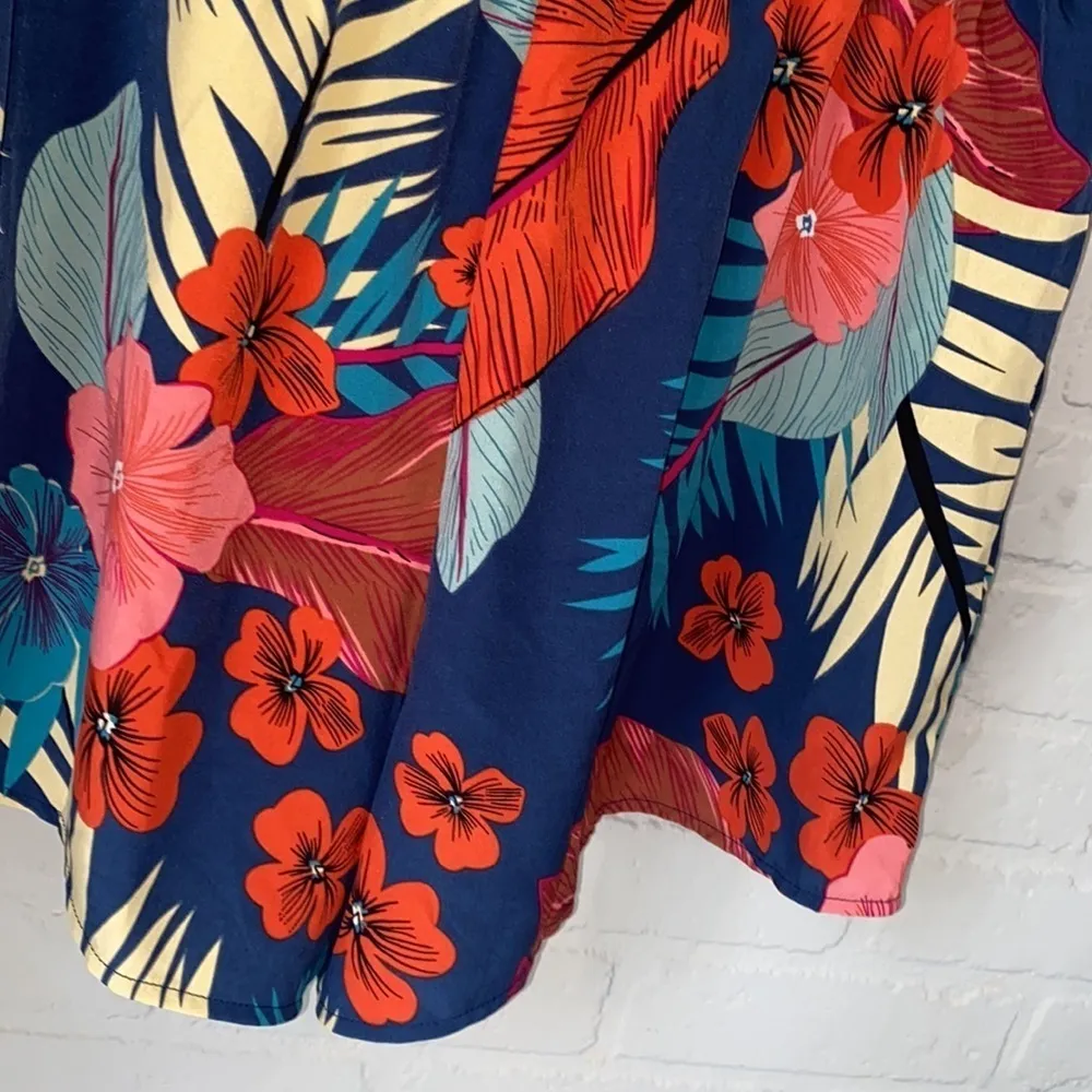 Shein tropical shorts 2xl curve‎ floral pull on - Image 2