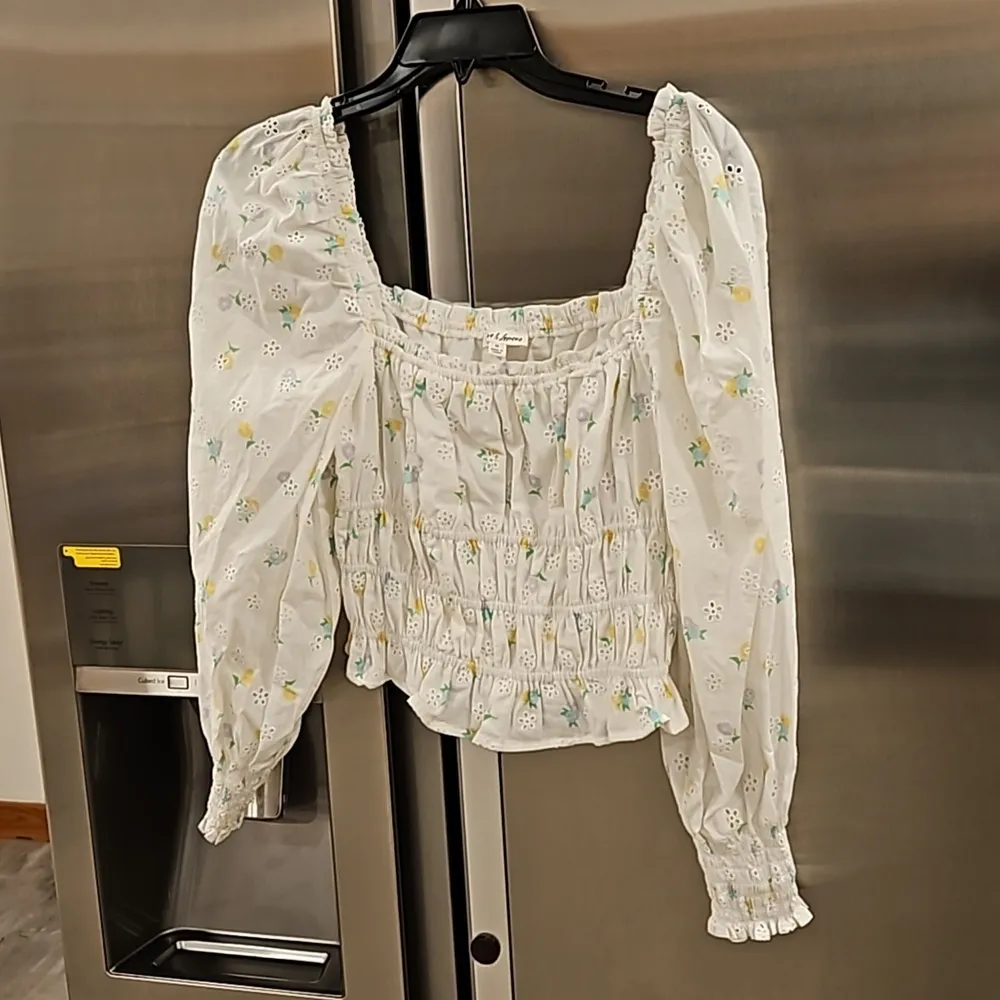 💕FOR LOVE & LEMONS💕 Azalea Smocked Cropped Top ~ White FLoral Print Medium - Image 11