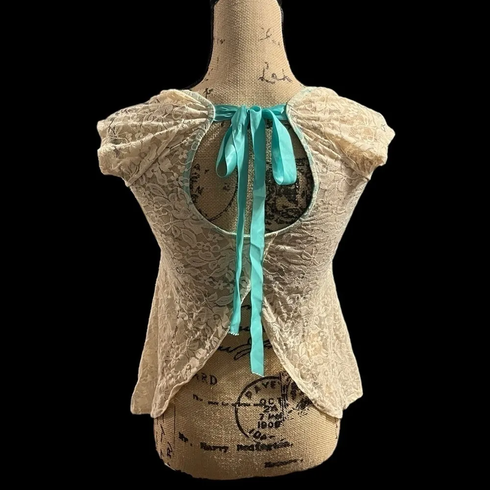 Day trip cream lace sheer top with teal ribbon ties on the back. - Image 2