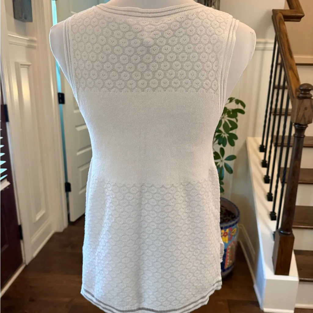 BCBGeneration NWOT White Textured Tank Top - Image 2