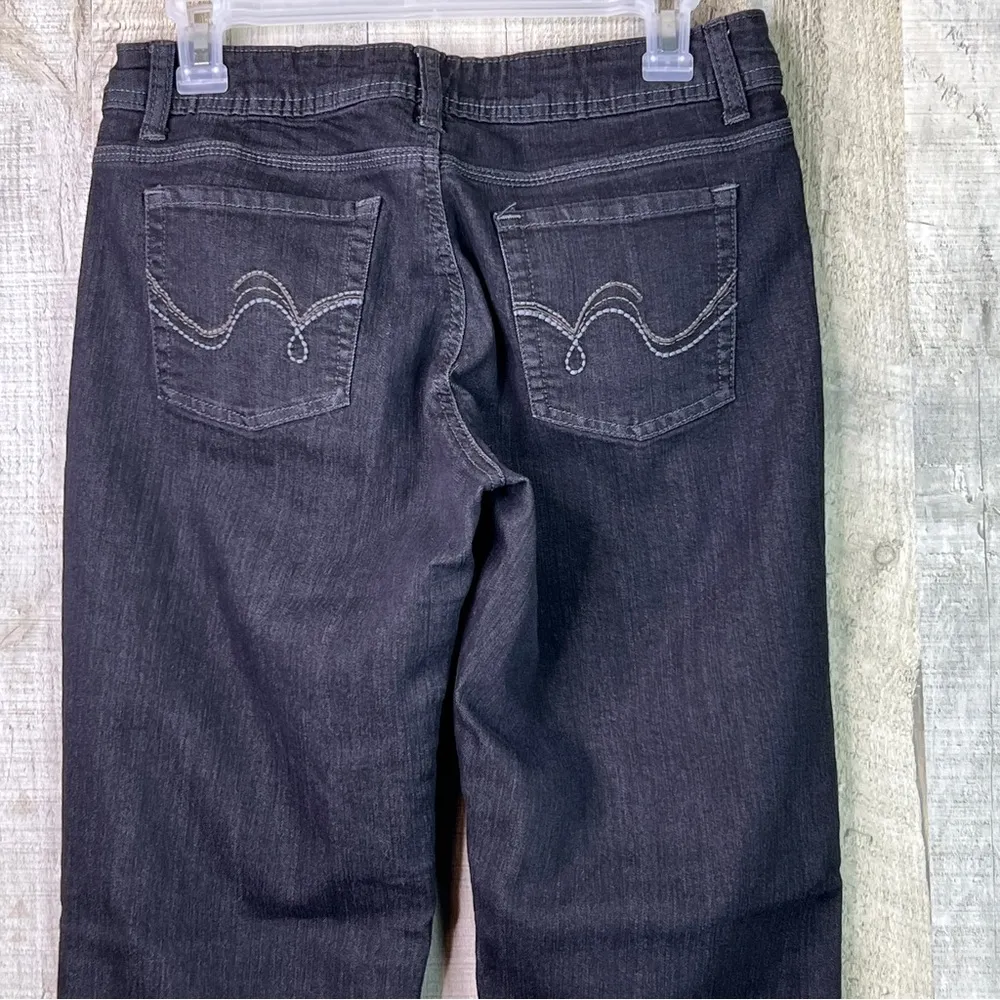 Wrangler Size 8 Black Straight Leg Denim Jeans with 5 Pockets & Embroide… - Image 7