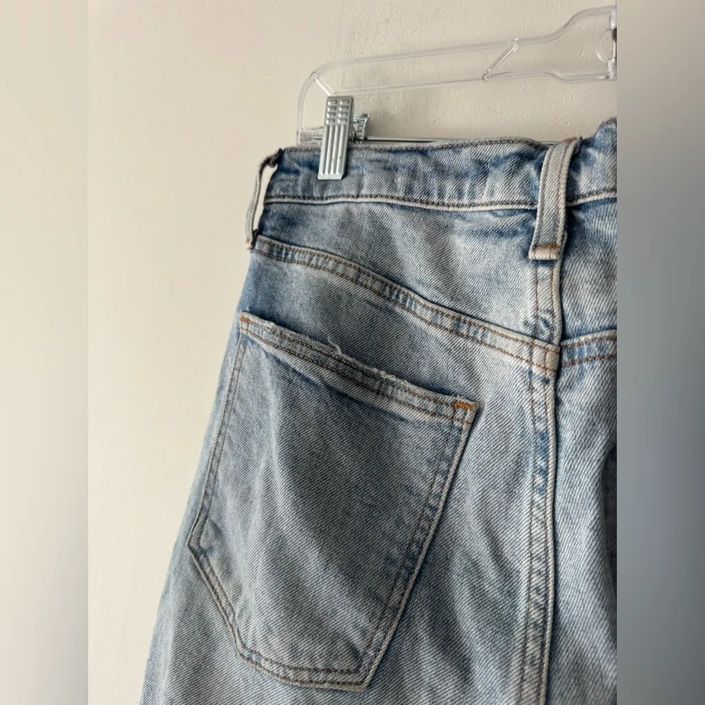 Aritzia Denim Forum Light Wash The Arlo High Rise Straight Distressed Jeans - Image 5