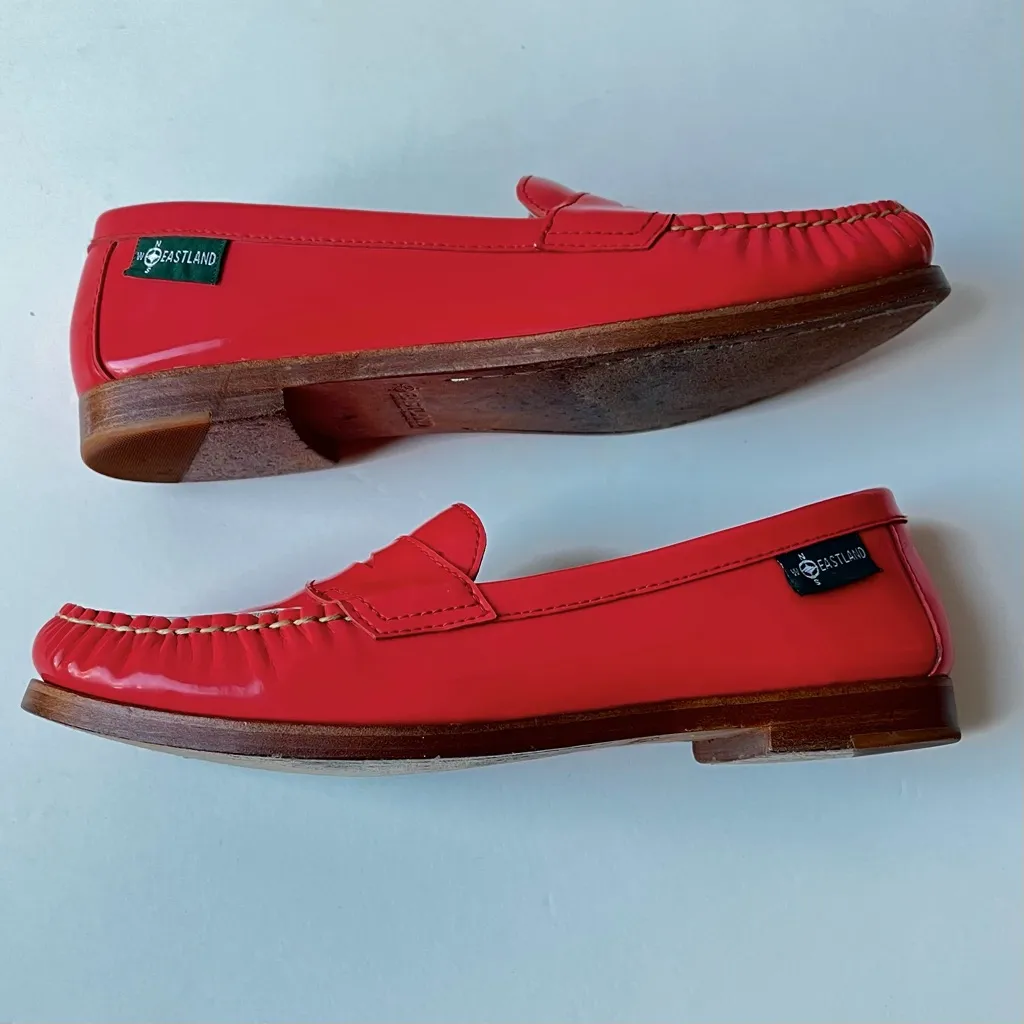 EASTLAND• Chandler Coral Patent Leather Loafers•Sz 8 - Image 9