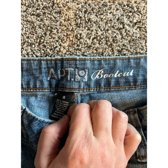 Apt 9‎ women's light blue bootcut  jeans size 8 - Image 3