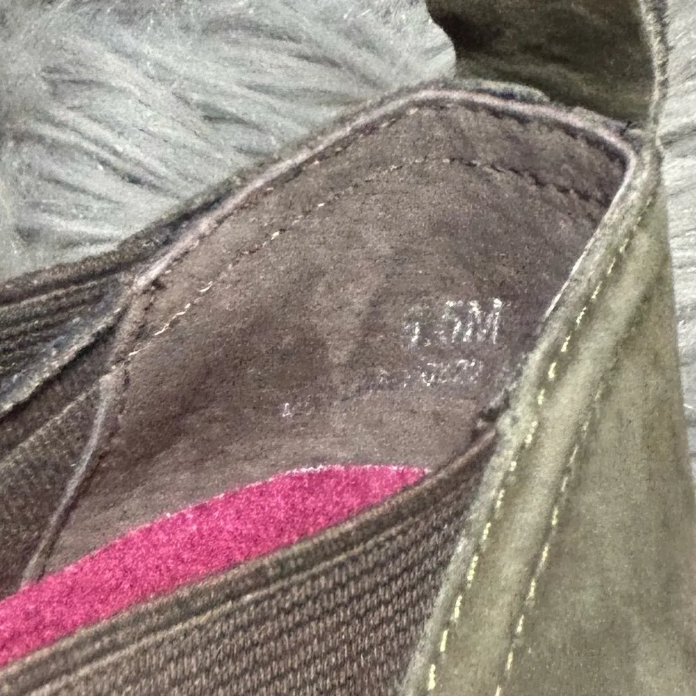 MUNRO JESSIE HEELED NUBUCK LEATHER BOOTIES HERB GREEN Slip-On Size 6.5 - Image 5