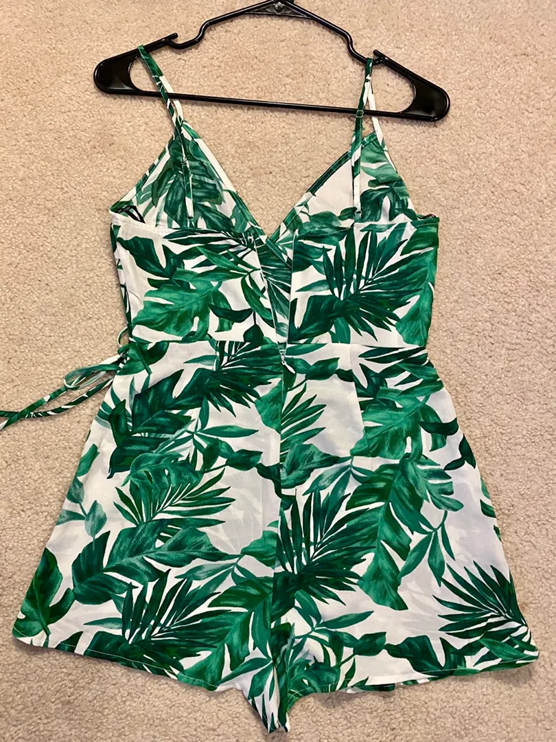 Forever 21 Palm Leaf Print Romper - Image 3