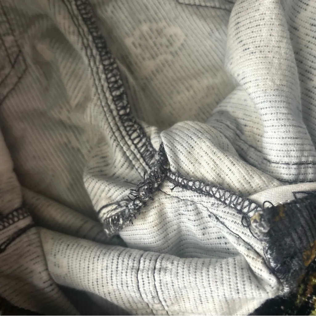 Anthropologie Pilcro The Icon Corduroy Flare Low-Rise Jeans Pants Floral Size 23 - Image 9