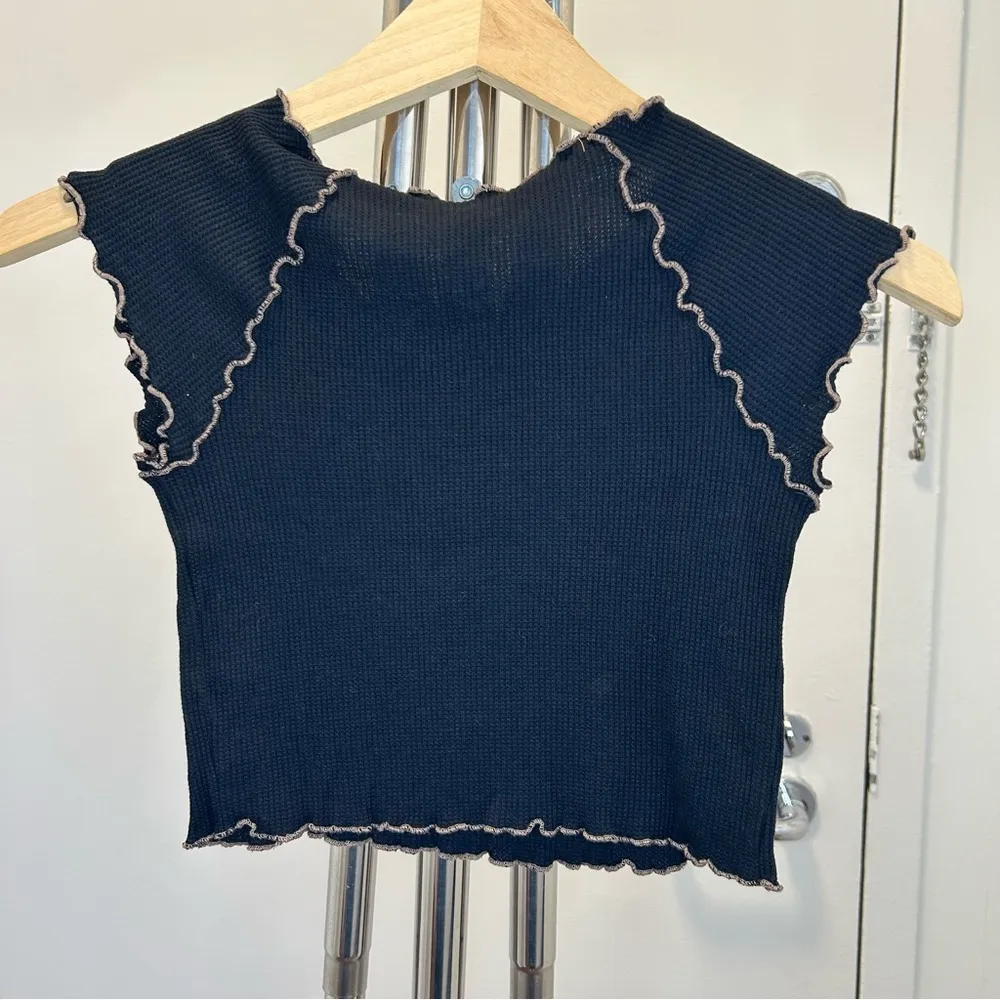 Free People Crop Waffle Knit Muscle Tee in Black with Brown Lettuce Trim - Image 3