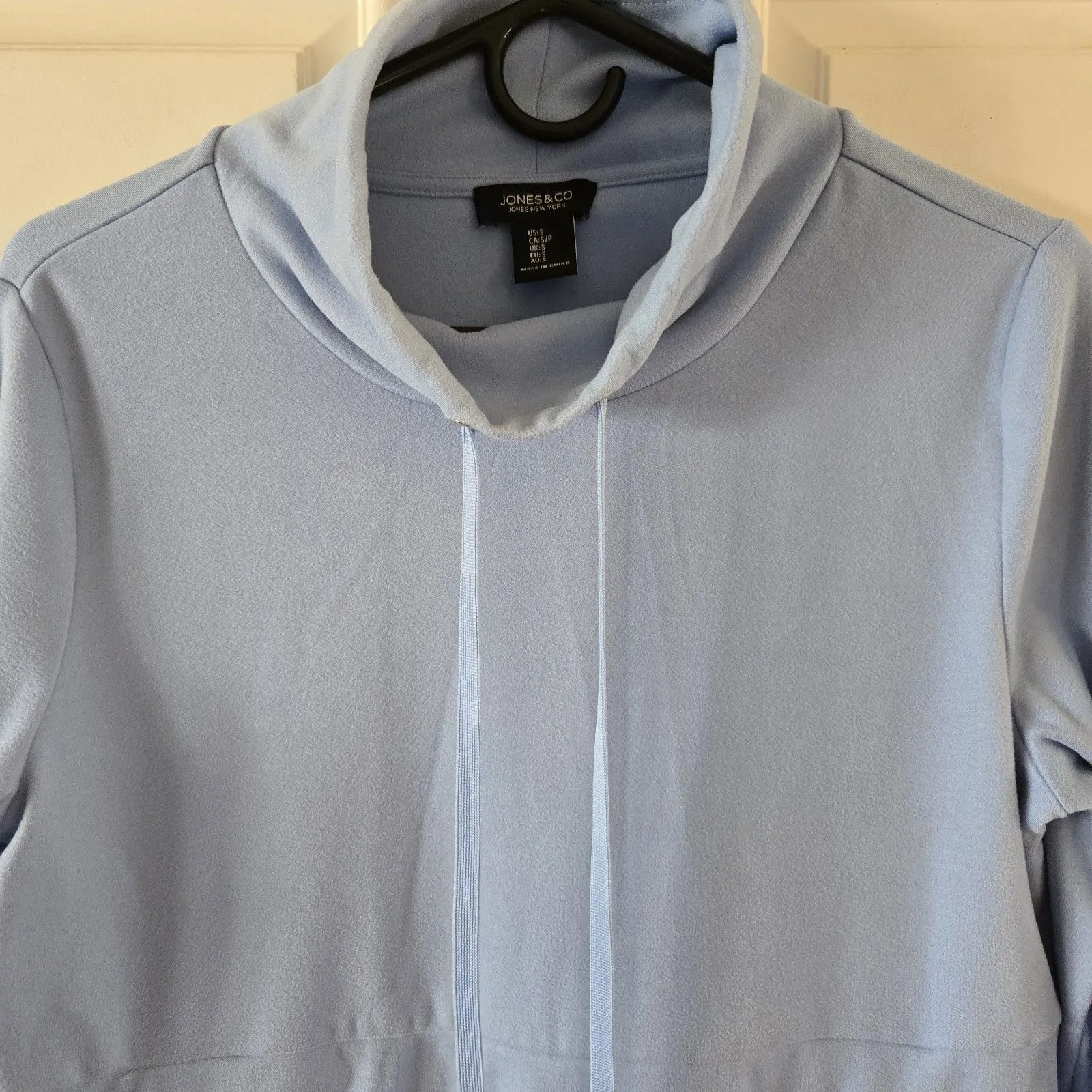 Jones & Co New York Light Blue Soft Hoodie Pullover Women’s Small Cozy Casual - Image 3